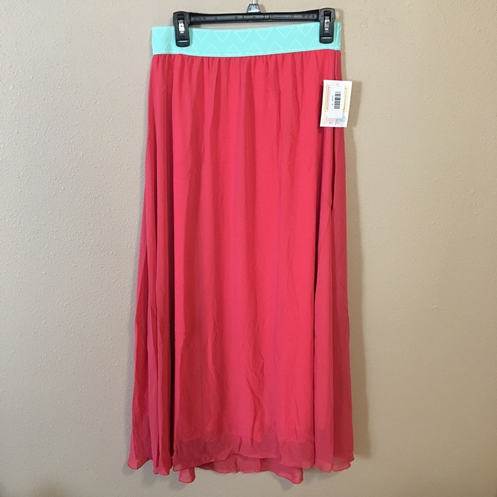 LuLaRoe Lucy Skirt